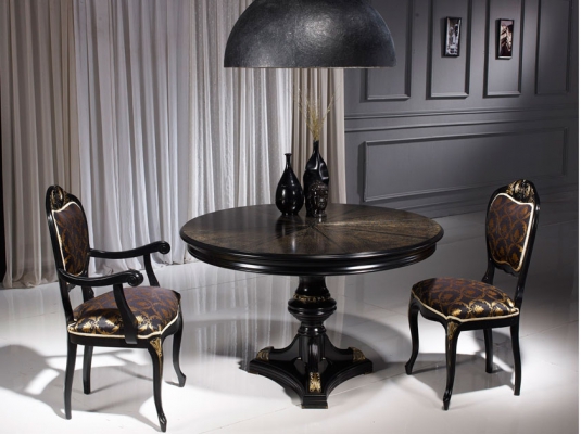 Fotografía de Mesas y sillas muebles SOLOMANDO