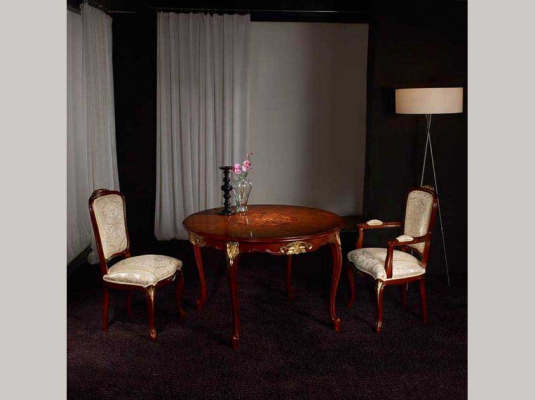 Fotografía de Mesas y sillas muebles SOLOMANDO 02