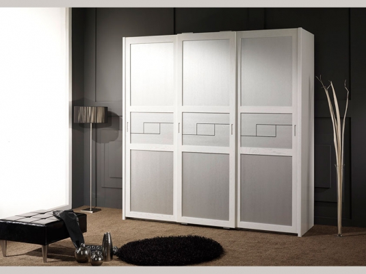 Fotografía de Armario  de 3 puertas para dormitorio de matirmonio modelo Burgos